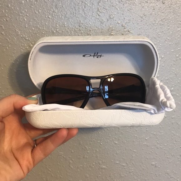 Oakley Accessories - 🕶 Oakley Sunglasses 🕶